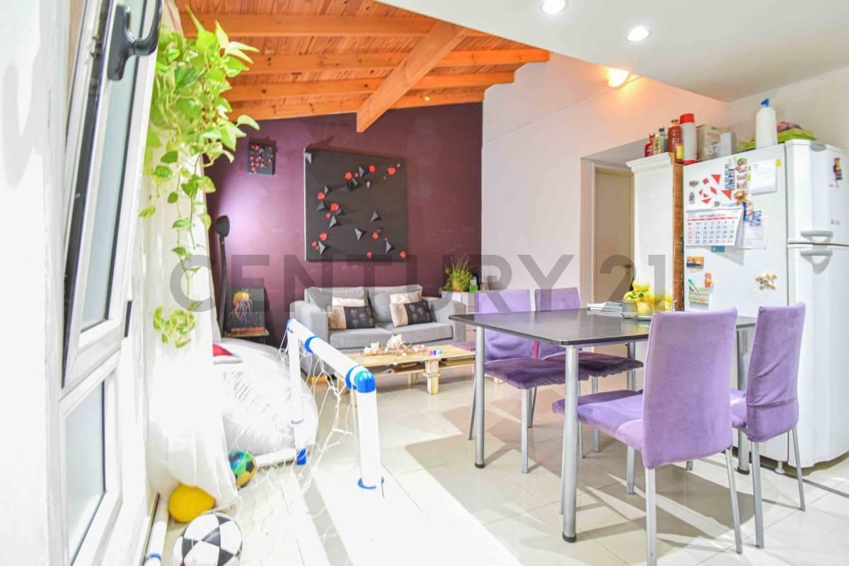 Foto de Casa de 6 Ambientes + Departamento Independiente en Martínez, imagen 3