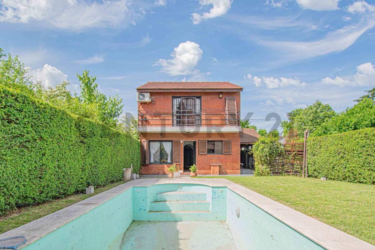 Foto de Venta de casa 4 ambientes con pileta, De Vicenzo Chico, Pilar, imagen 1