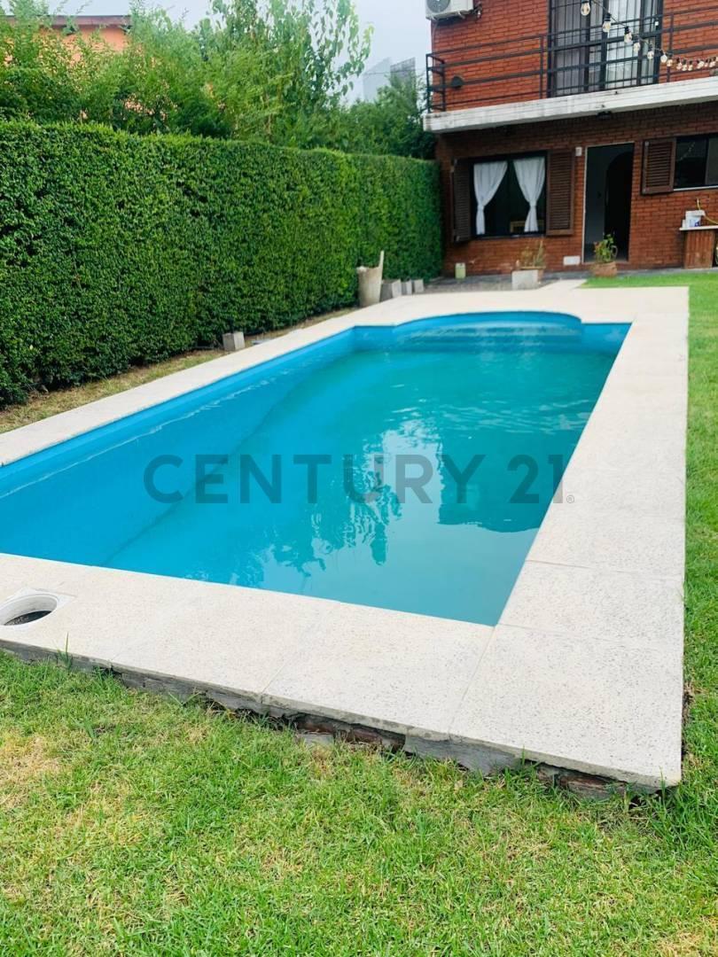 Foto de Venta de casa 4 ambientes con pileta, De Vicenzo Chico, Pilar, imagen 2