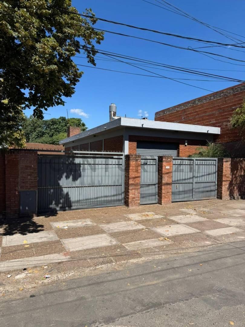 Foto de Venta - Casa Galpón - Don Torcuato, imagen 2