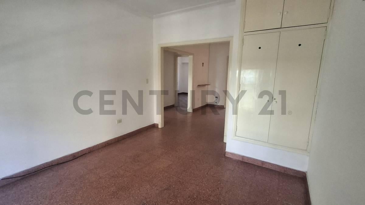 Foto de VENTA - 3 AMB FRENTE - APTO CRÉDITO - VIVIENDA/PROFESIONAL - SAN, imagen 2