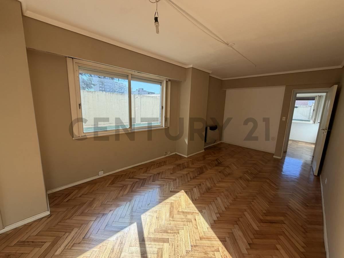 Foto de 3 Amb | Patio exclusivo 182 m² con Parrilla | Cochera | Baulera | Apto, imagen 1