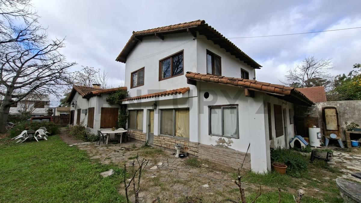 Foto de Venta casa 6 ambientes + departamento independiente, José Mármol 1900, imagen 4