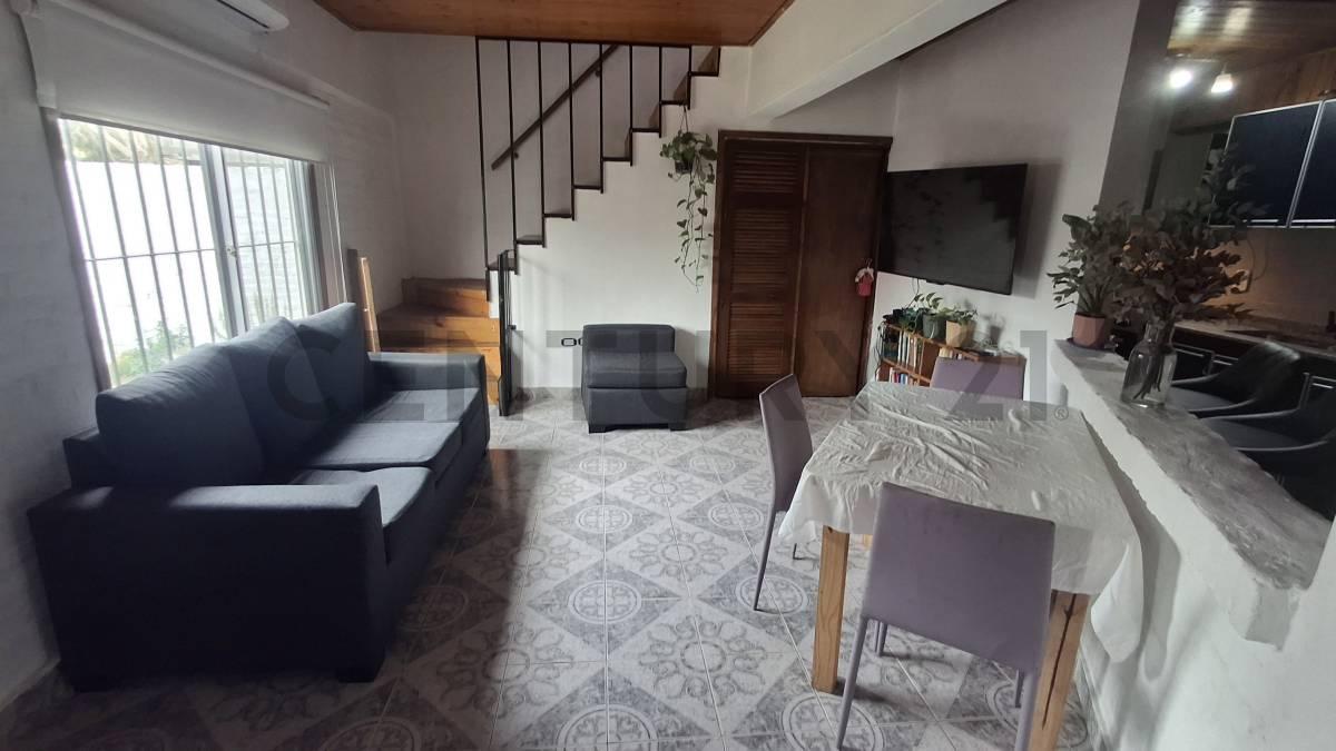 Foto de VENTA - CASA 3 AMB - EN DOS PLANTAS C/COCHERA- P/ VIVIENDA O RENTA, imagen 4