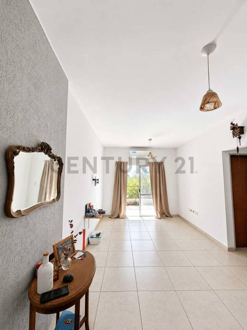 Foto de Venta departamento 3 ambientes con balcón aterrazado, Pilar Centro, imagen 3