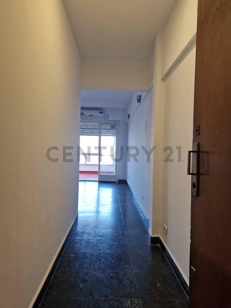 Foto de VENTA DEPATAMENTO 2 AMB C/TERRAZA CAPITAL FEDERAL zona SAN NICOLAS, imagen 1