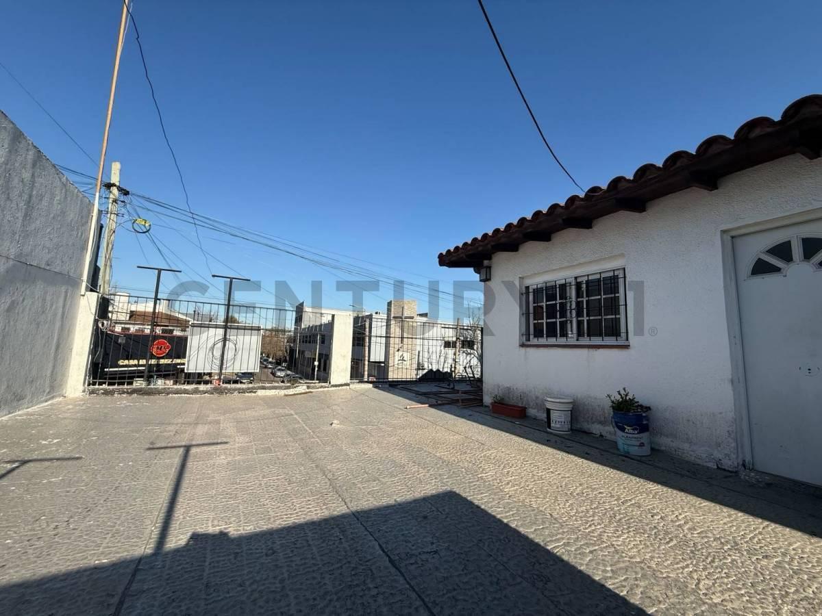 Foto de CASA 3 AMB EN PLANTAS CON POTENCIAL LOCAL-CENTRO DE LOS POLVORINES-APTO, imagen 2