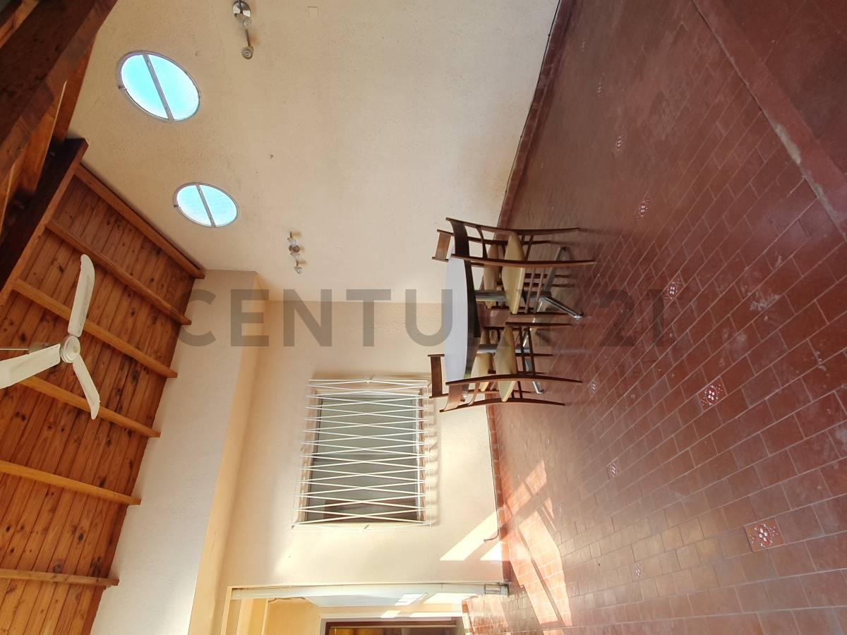 Foto de Casa en alquiler | 4 dormitorios | Dependencia con cocina y baño |, imagen 5