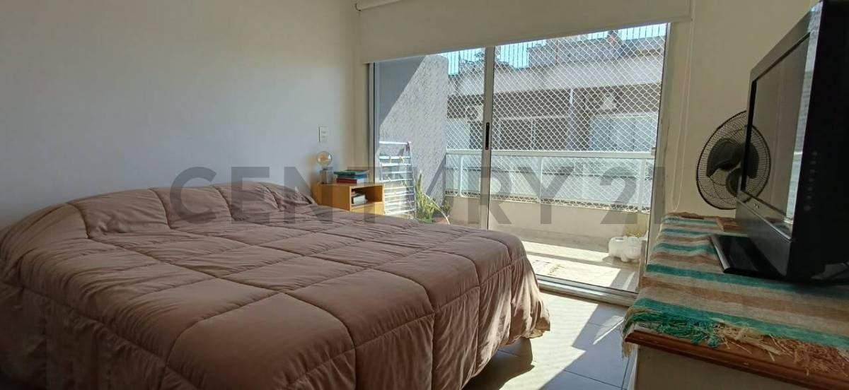 Foto de VENTA DEPARTAMENTO SEMIPISO 3 AMBIENTES Y COCHERA CUBIERTA - TIGRE, imagen 5