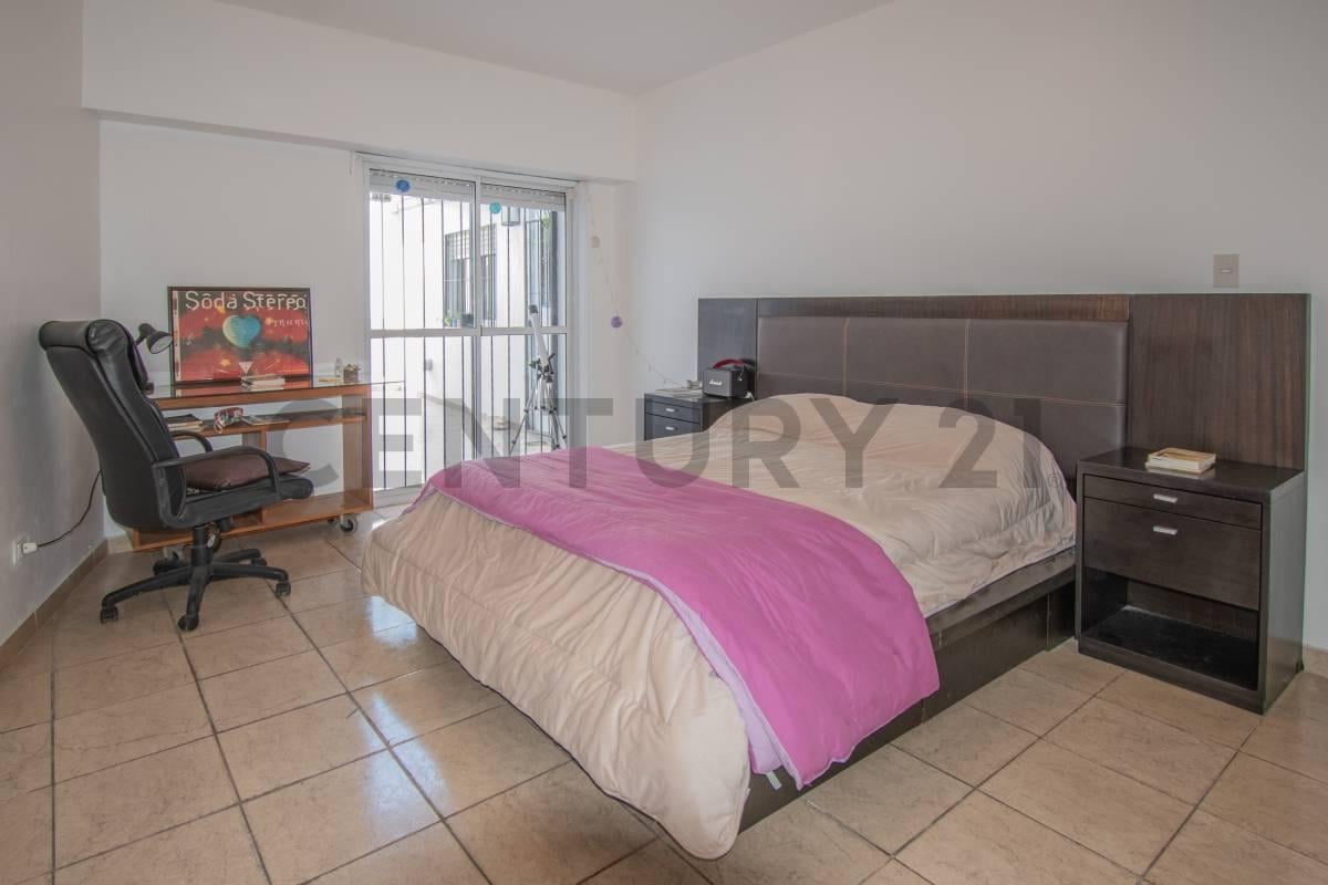 Foto de VENTA PH 3 AMBIENTES CON PATIO Y ENTRADA INDEPENDIENTE- FLORESTA, imagen 3