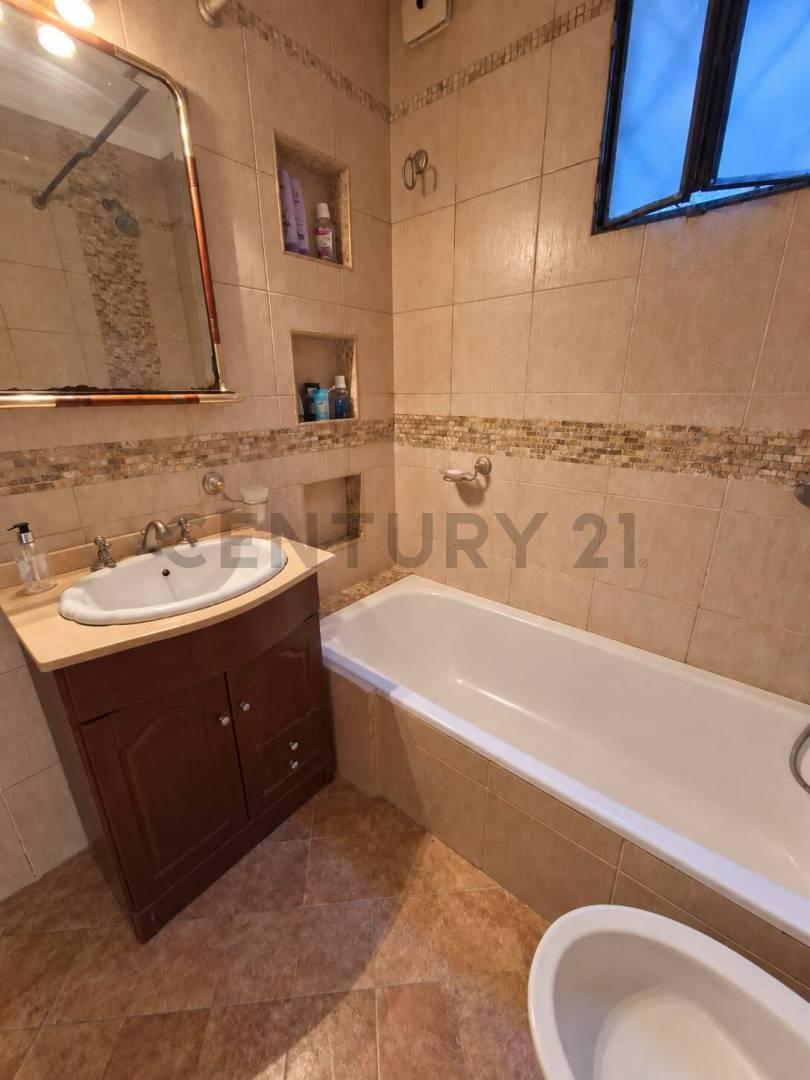 Foto de Venta de casa 3 ambientes con departamento independiente y amplio, imagen 4