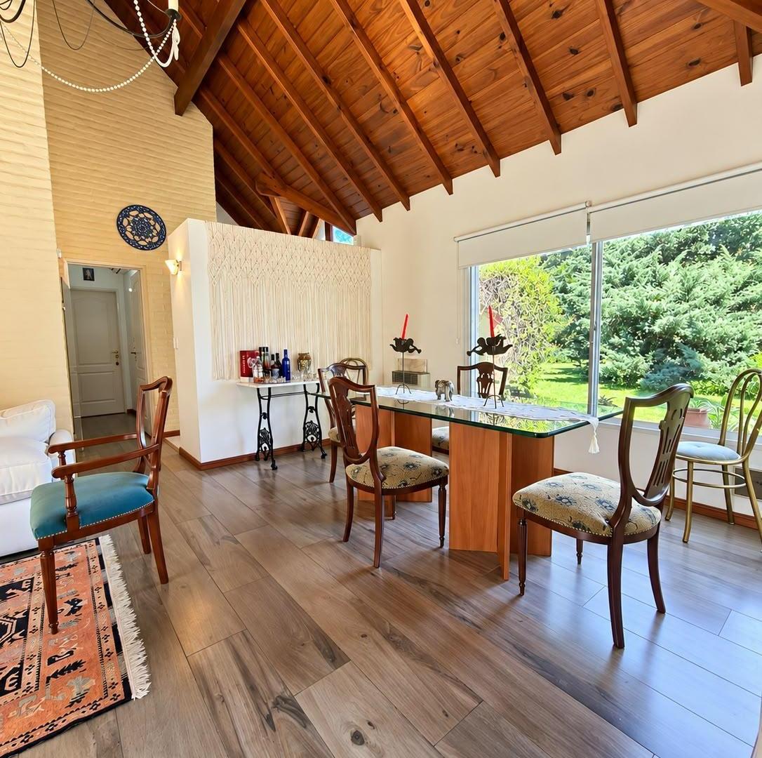 Foto de Casa en venta con piscina, en El Jaguel, Pilar, imagen 3