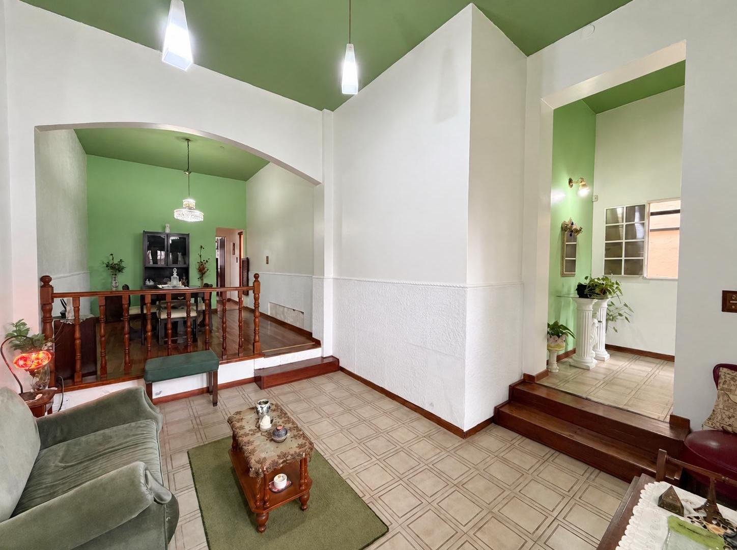 Foto de CASA - 5 AMBIENTES - VENTA, imagen 3
