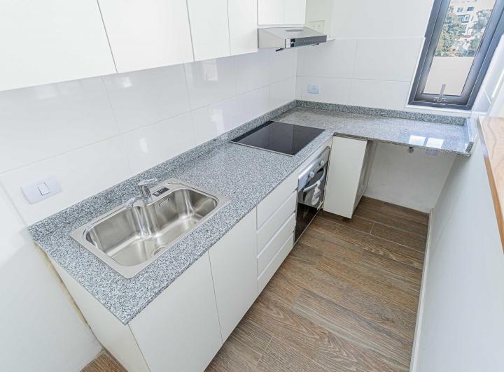 Departamento 2 Ambientes en Villa Urquiza, Balcón con Parrilla y Vista Abierta 3