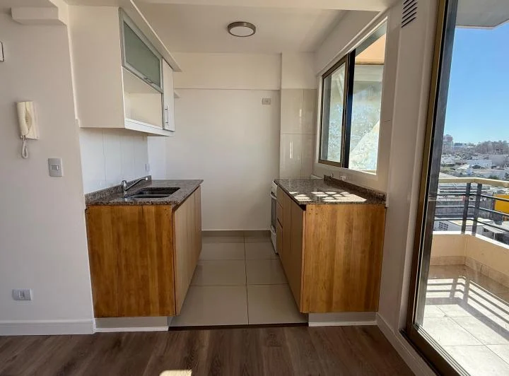 Moderno 2 ambientes con balcón al frente y amenities de categoría 2