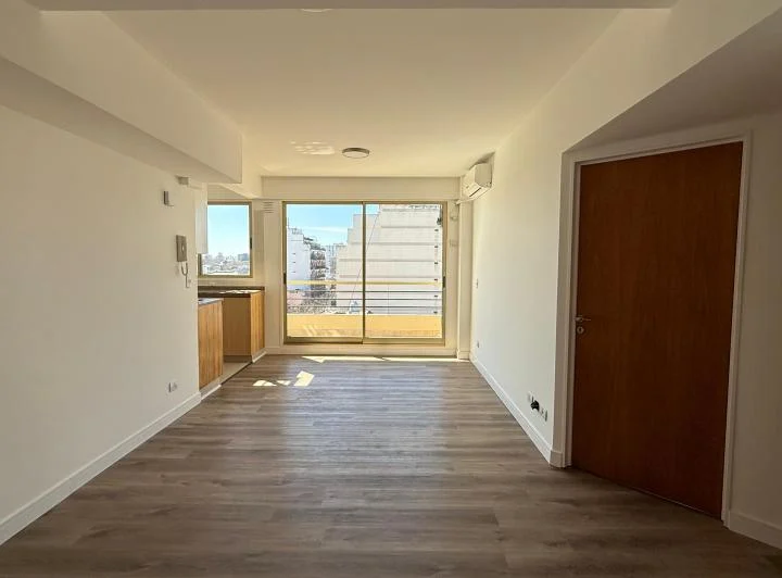 Moderno 2 ambientes con balcón al frente y amenities de categoría 1