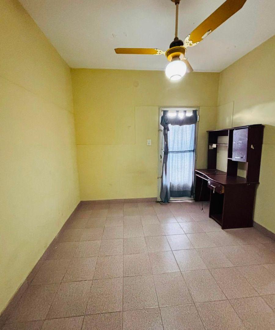Foto de Casa de 3 Dormitorios con pileta + Galpon Cerrado - Alvarez, imagen 3