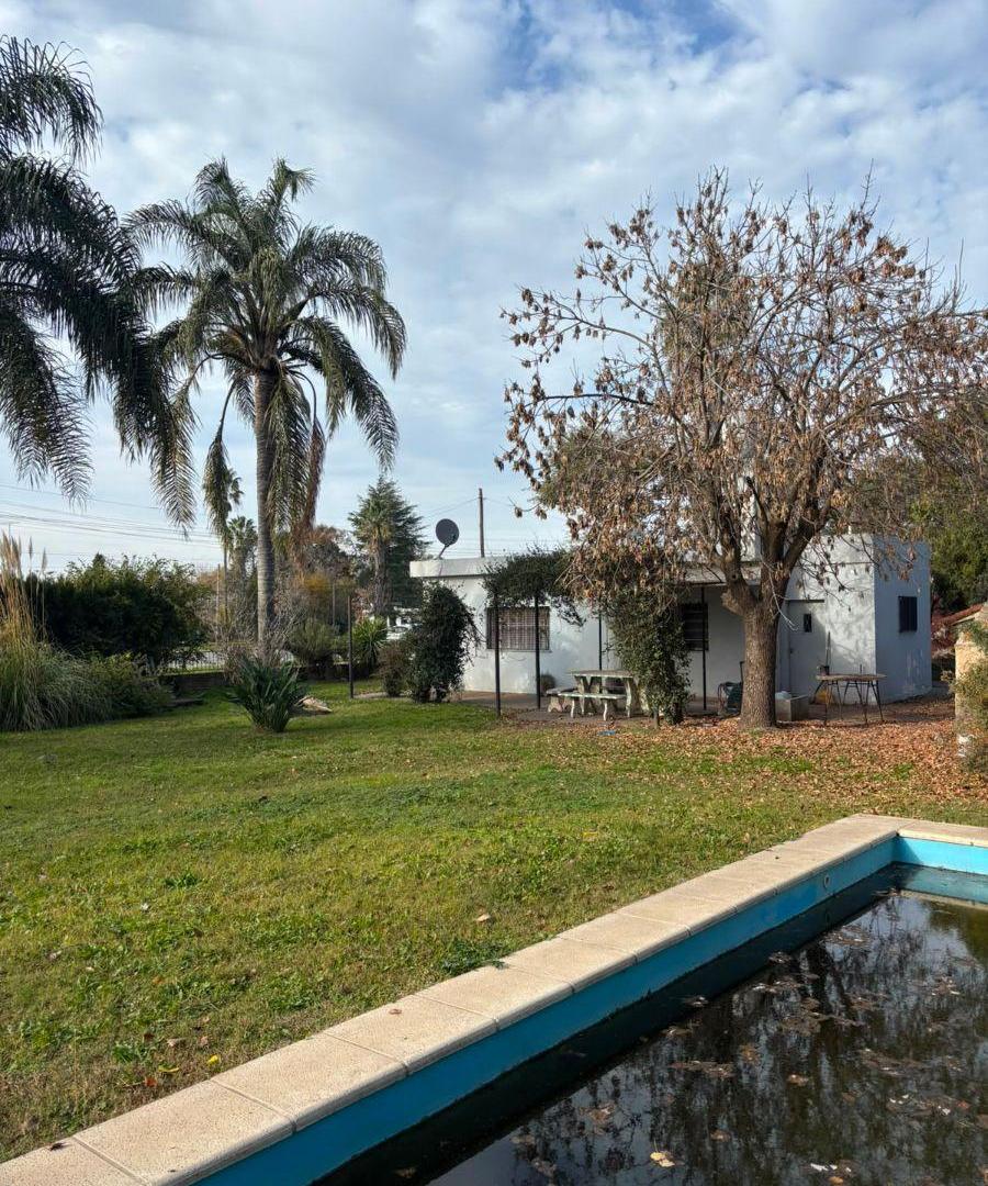 Casa de 3 Dormitorios con pileta + Galpon Cerrado - Alvarez