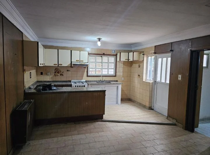 CHALET EN ALQUILER LUIS GUILLON 3