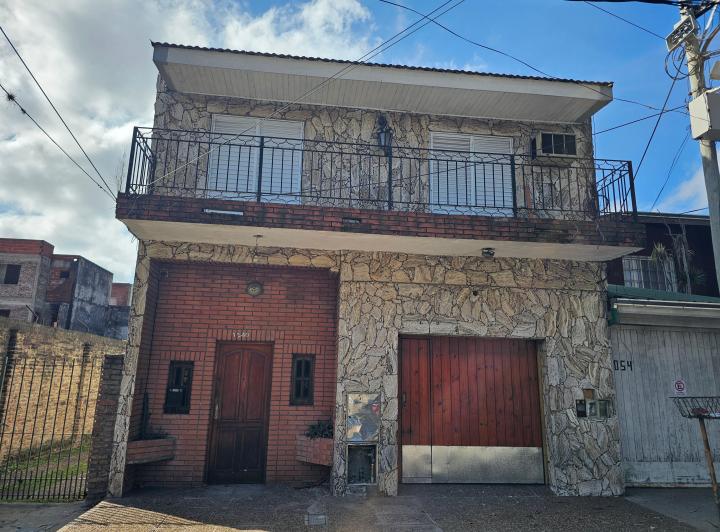 CHALET EN ALQUILER LUIS GUILLON 1