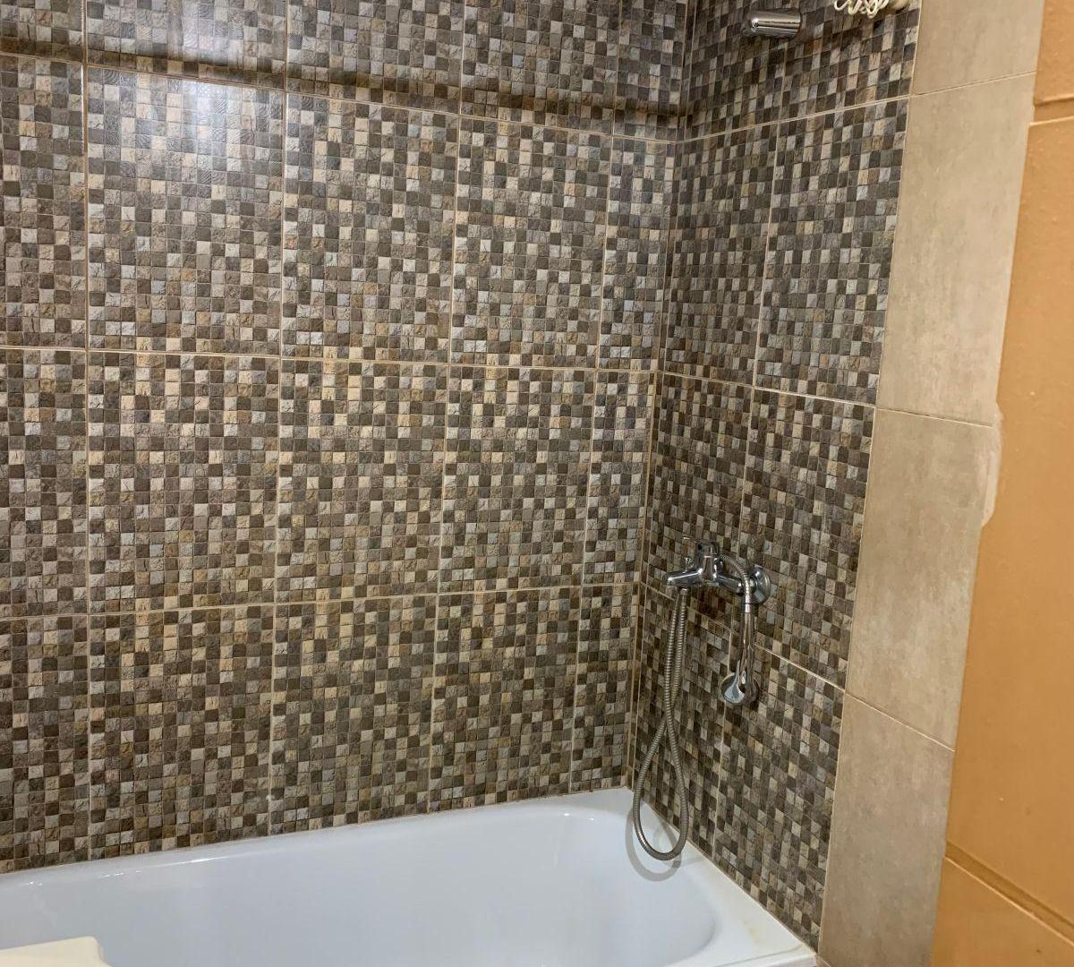 Foto de Departamento monoambiente en alquiler Monte Grande, imagen 5