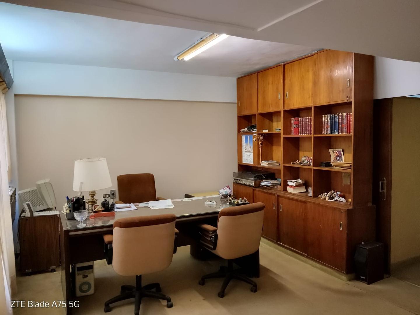 Foto de Oficina con excelente ubicación en zona tribunales, imagen 1