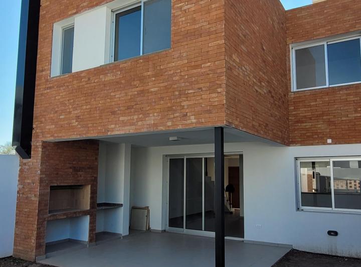 DUEÑO ALQUILA DUPLEX A ESTRENAR AMPLIO Y LUMINOSO 2