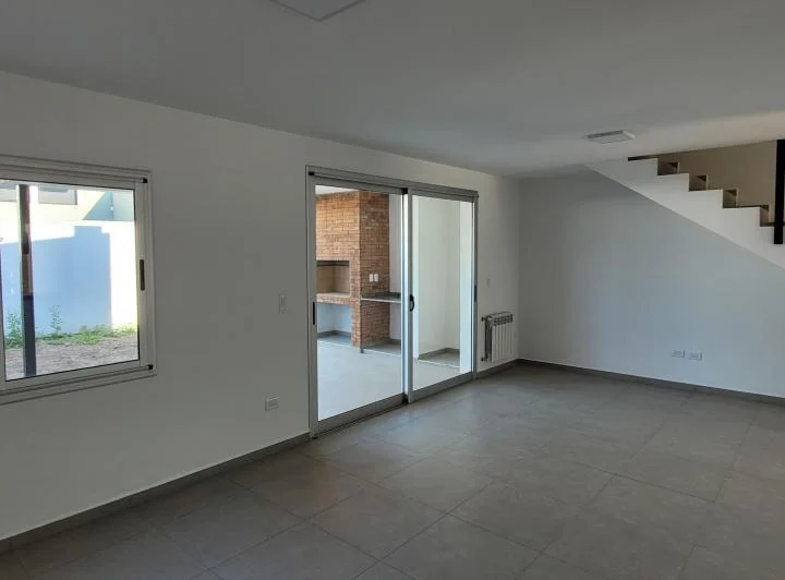 DUEÑO ALQUILA DUPLEX A ESTRENAR AMPLIO Y LUMINOSO 3