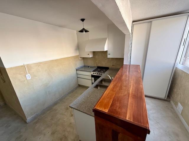 Departamento en Alquiler en Peatonal Sarmiento 5