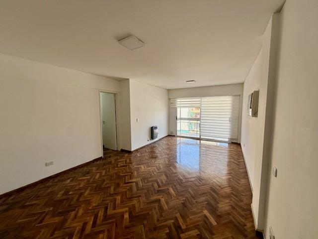 Departamento en Alquiler en Peatonal Sarmiento 3