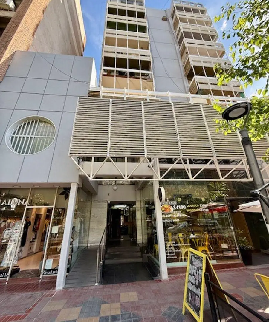 Departamento en Alquiler en Calle Rivadavia 122 1