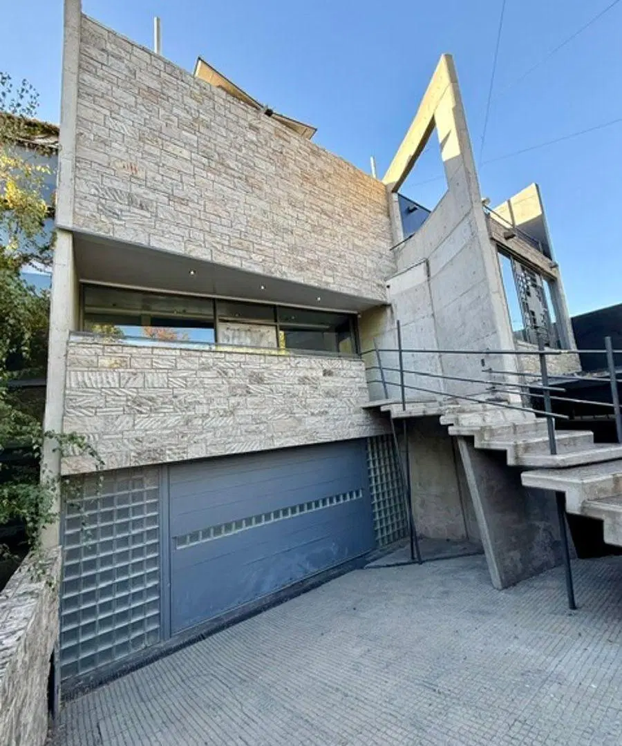 Casa en Alquiler en calle Arizu 339 del Barrio Bombal 4