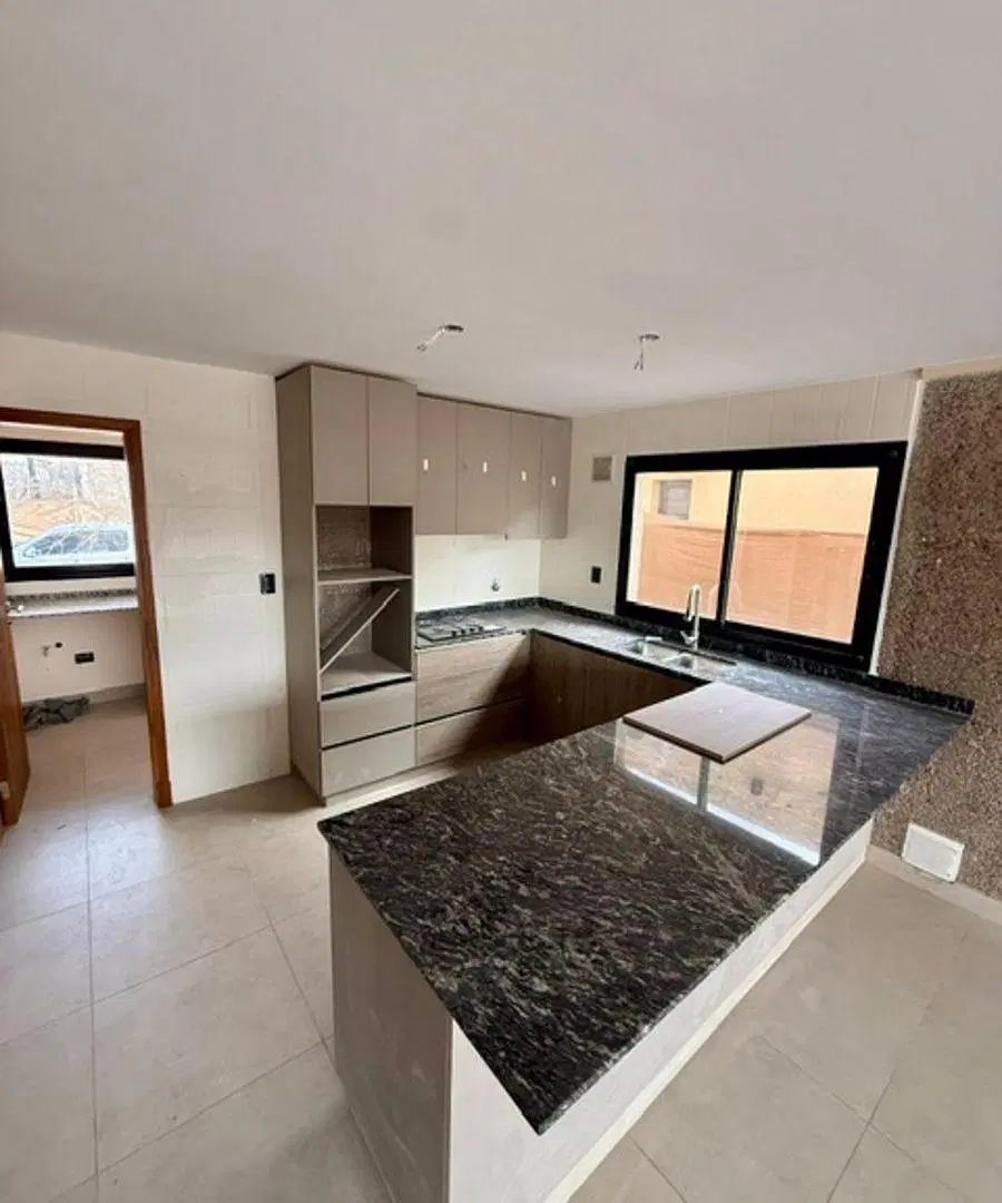 Casa en venta en Barrio Lomas de Russell 1