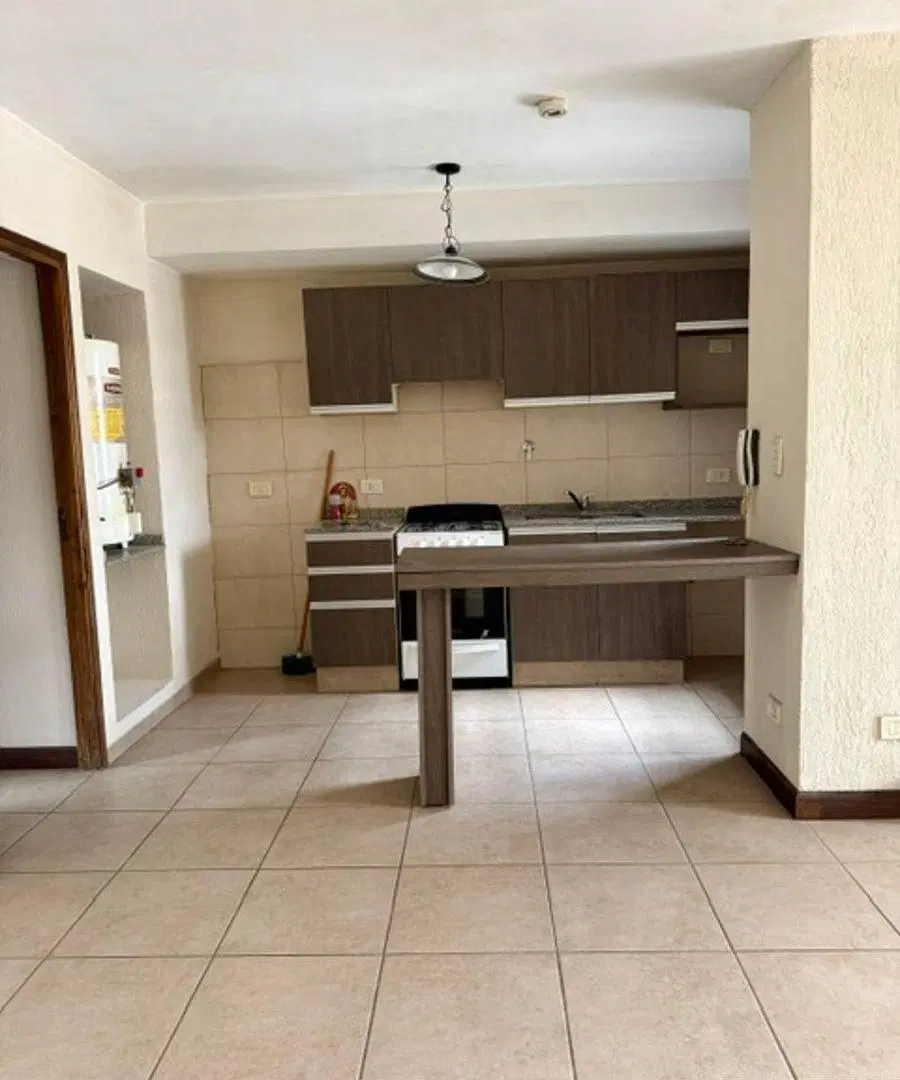 Departamento en Alquiler en Calle Abraham Lemos 182 de Maipú 4