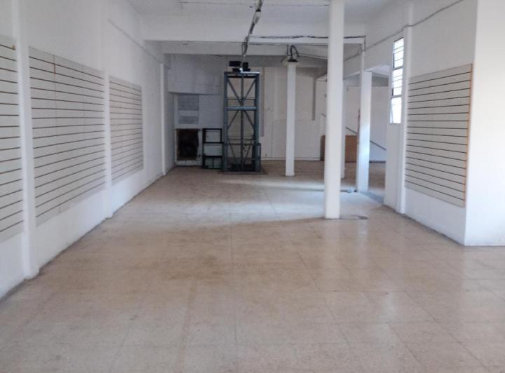 AMPLIA OFICINA LOCAL - 300M2 - PLENO Ctro - Excel precio incluye Expensas.- 3