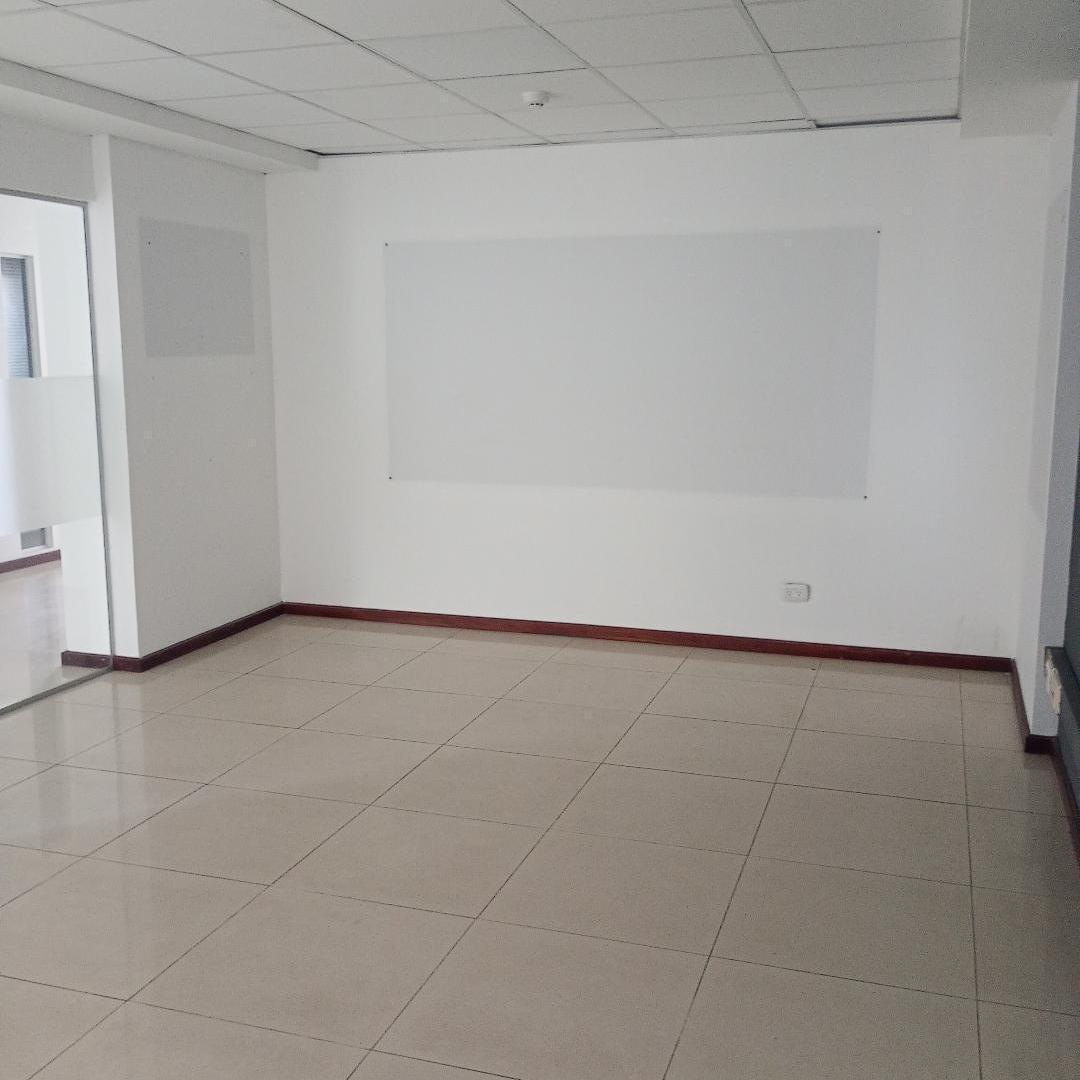 Foto de Centro - Edificio con seguridad 24 hs - 260 m2, imagen 5