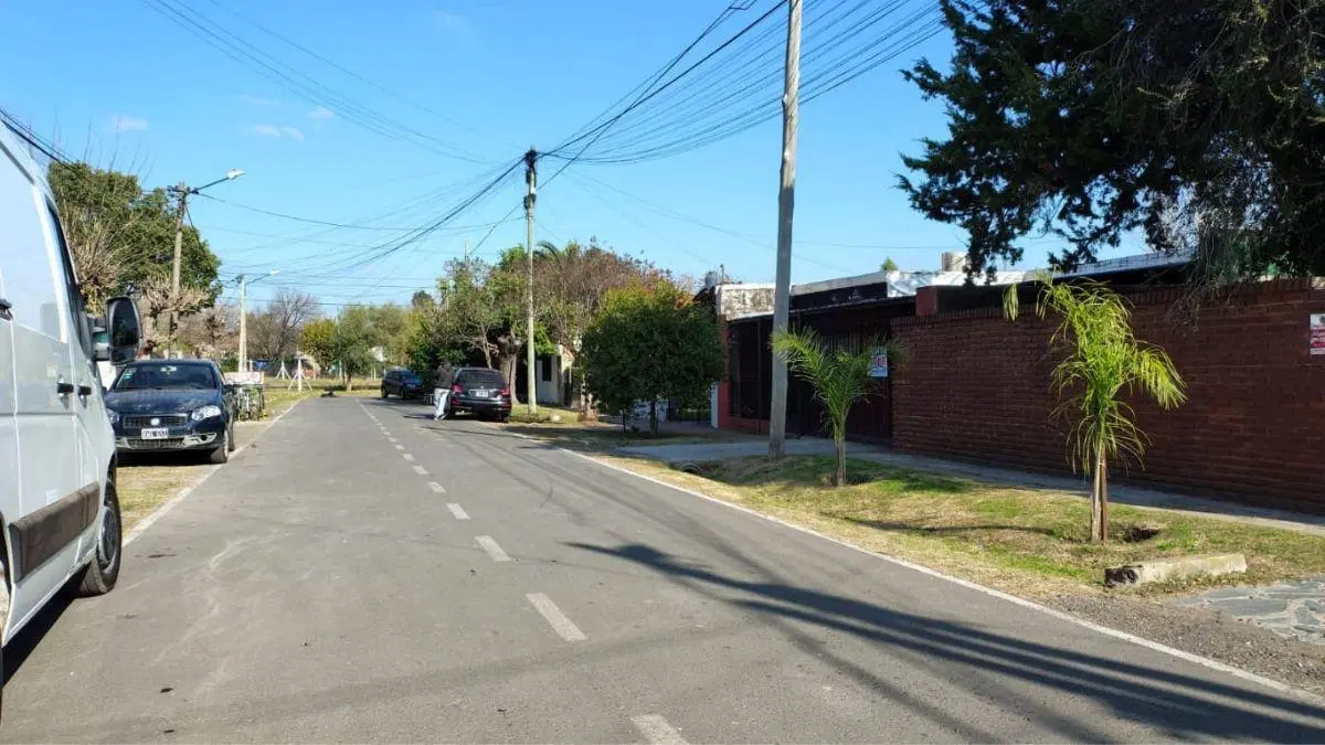 OPORTUNIDAD PARA INVERSORES - LOCALES EN VENTA - DEL VISO CENTRO 2