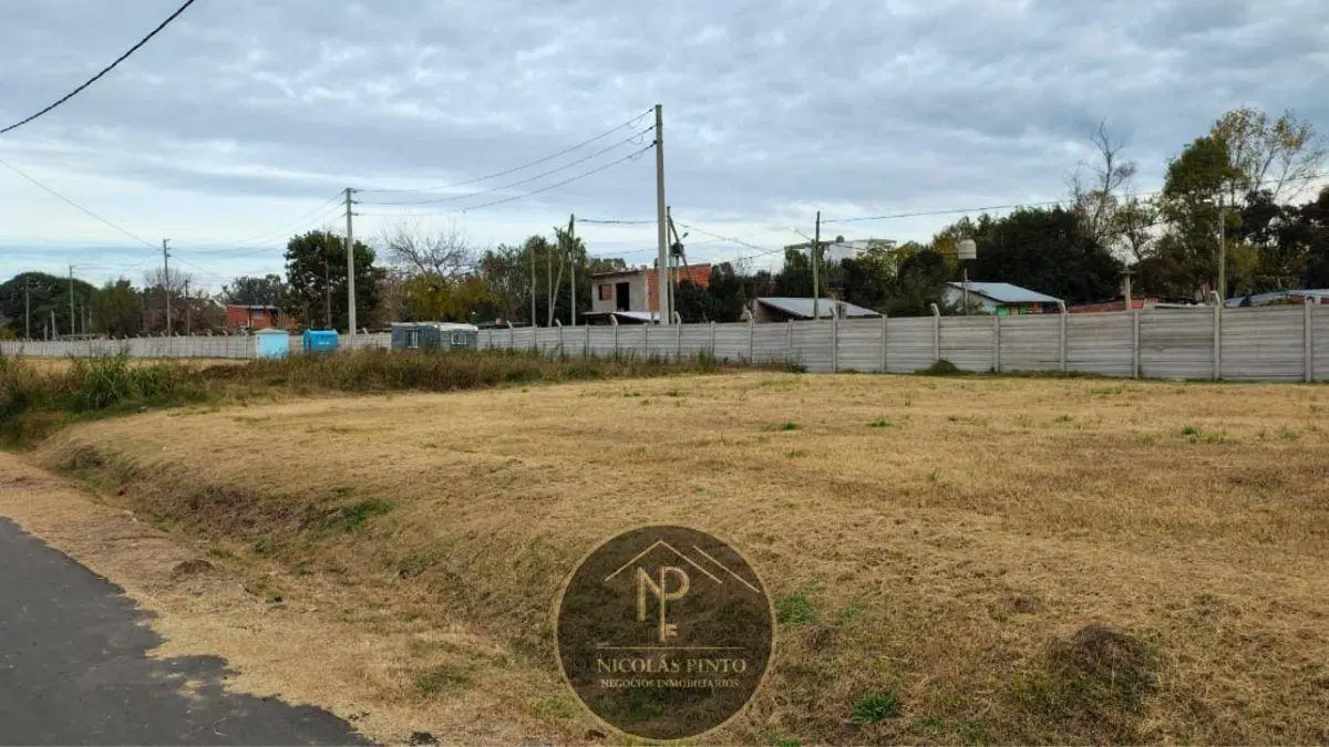 EXCELENTE LOTE EN VENTA 281 M2 - DEL VISO CENTRO 4
