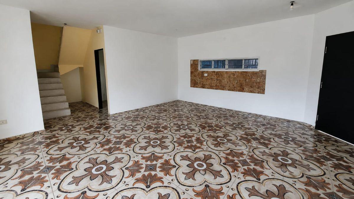 Foto de CASA 4 AMB EN ALQUILER PRÓXIMA A PANAMERICANA - DEL VISO, imagen 2