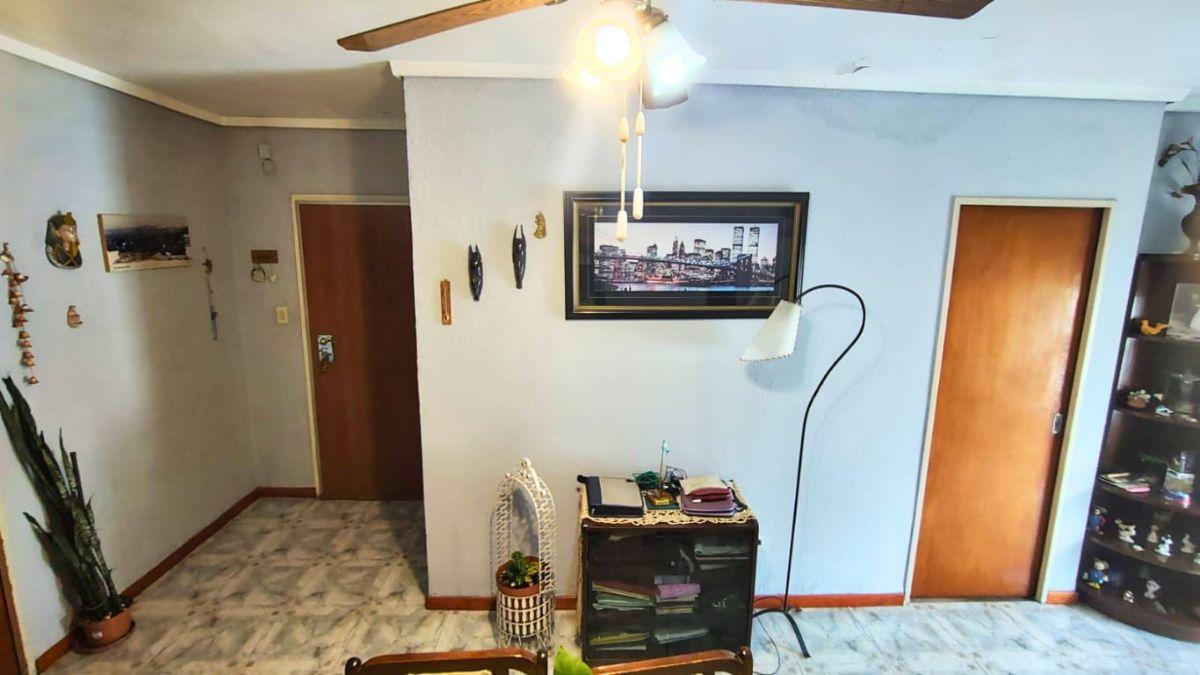 Foto de EN VENTA DEPARTAMENTO 3 AMBIENTES APTO CRÉDITO CON TERRAZA PROPIA Y, imagen 1