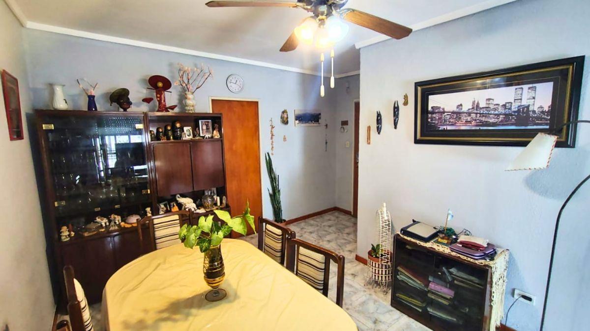 Foto de EN VENTA DEPARTAMENTO 3 AMB APTO CRÉDITO - CON TERRAZA PROPIA Y BALCÓN, imagen 2