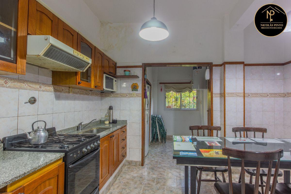 Foto de Excelente Casa 3 Amb en Venta con Cochera y Espacio Verde - Moron, imagen 1