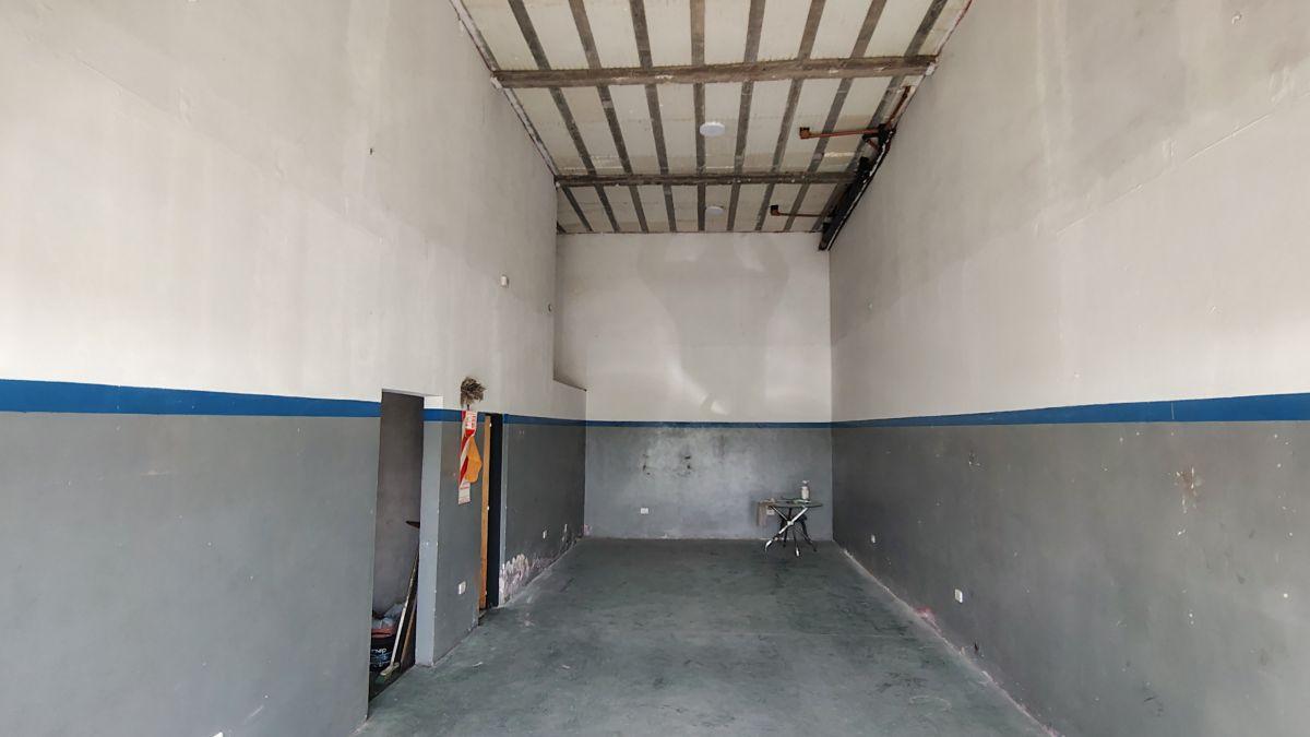 Foto de EXCELENTE LOCAL SOBRE COLECTORA RAMAL PILAR - DEL VISO - 49m2, imagen 3