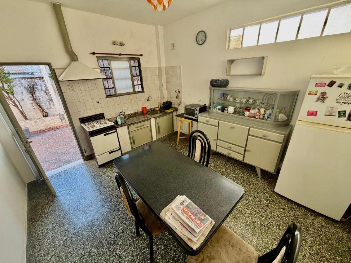 CASA MULTIFAMILIAR EN VENTA - LOMAS DEL MIRADOR