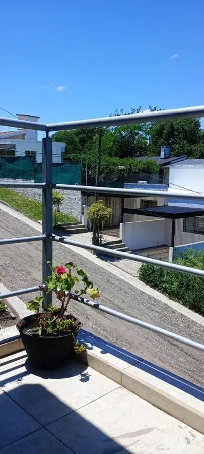 APTO CREDITO ! CASA EN VENTA - 3 DORM - RIO CEBALLOS !!! 4