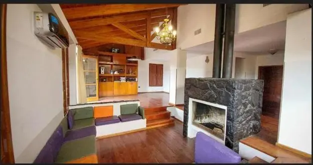 Casa de Categoria en Venta -  Costa Azul - Carlos Paz 2