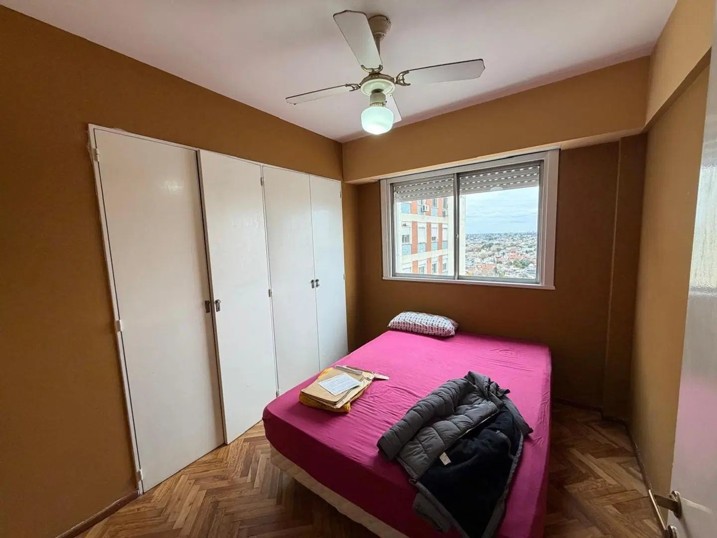 Departamento 4 ambientes con gran balcón 8