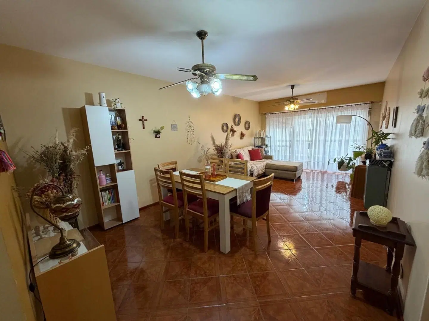 Departamento 4 ambientes con gran balcón 2