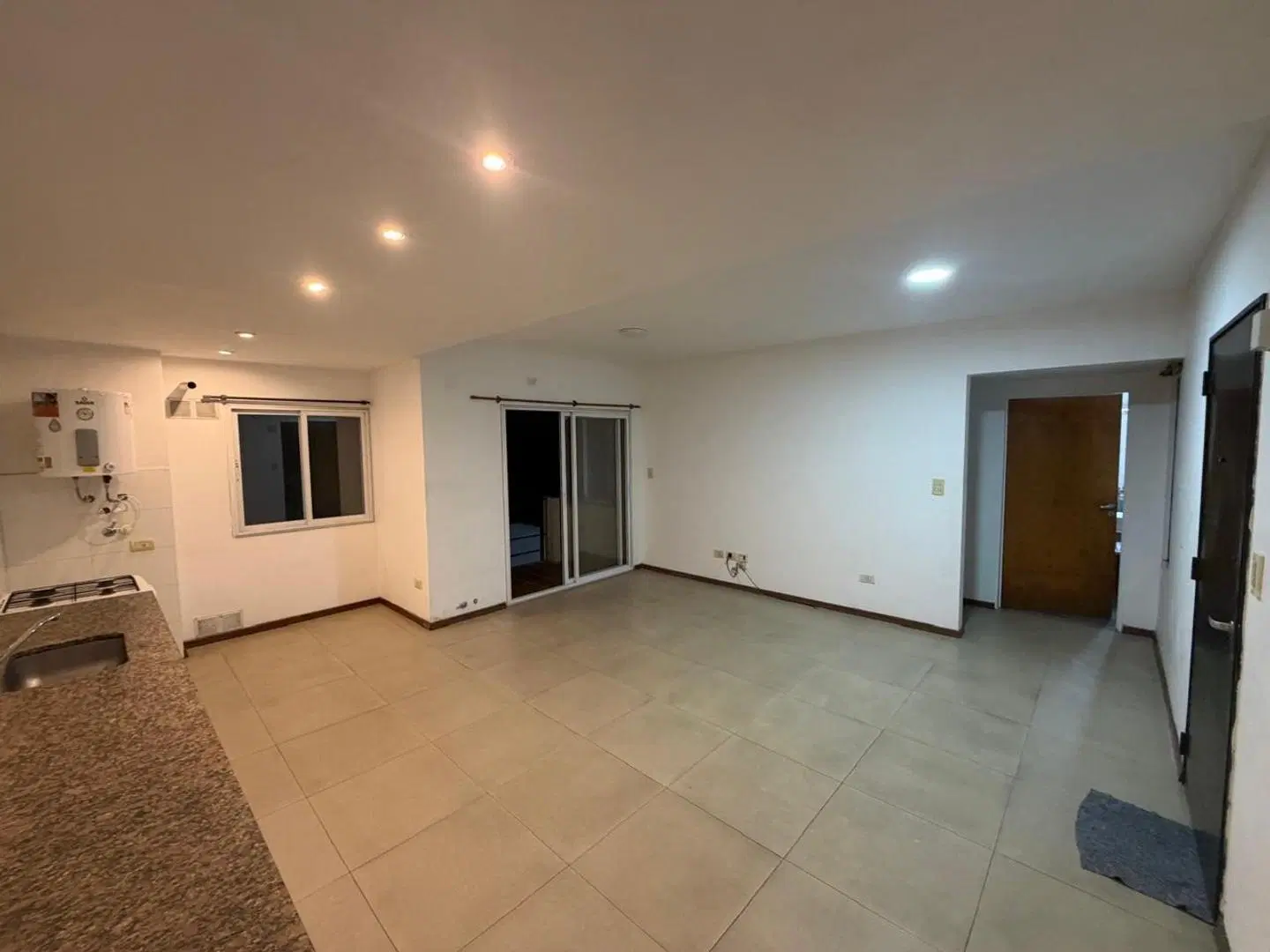 Departamento en Alquiler Sarandi 5
