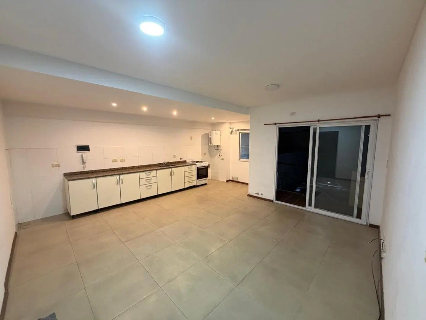 Departamento en Alquiler Sarandi 3